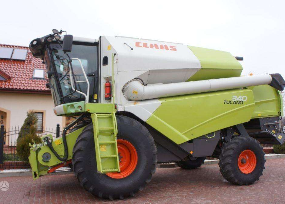 Naudota žemės ūkio technika Kombainas Tucano 340