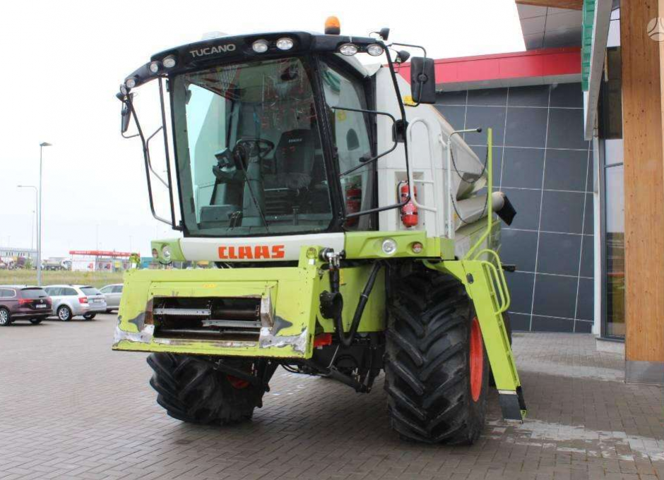 Naudota žemės ūkio technika